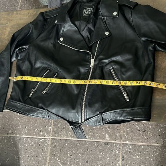 NWT Levi's  Faux Leather Belted Motorcycle Jacket - Black - Picture 8 of 16
